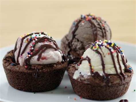 These may be the browniest brownies that ever brownied. Ice Cream Brownie Cups Recipe - Genius Kitchen
