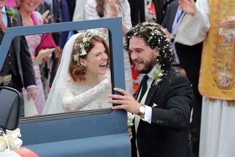 Leslie left the cast two years after they met, while harington has. Kit Harington And Rose Leslie Got Married At Her Family's Scottish Castle