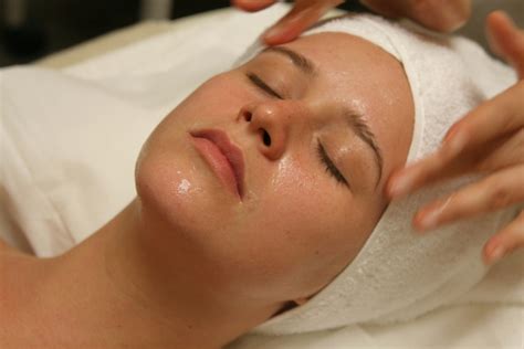 Best Facials For Women In Manhattan NY Facial Skincare In NY