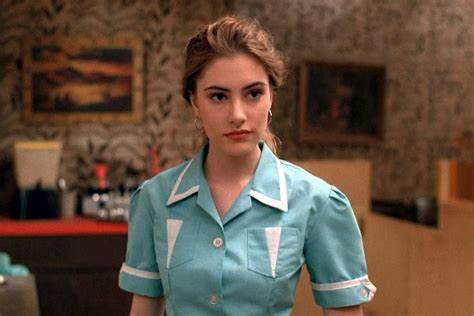 What Does It Take To Be A Twin Peaks Girl?