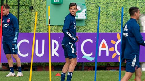 Laatste 10 wedstrijden gefloten door joop vervoort. Liveblog Ajax - Vitesse: Antony for president!