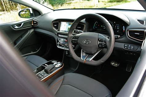 Hyundai brings its 2019 45 ev concept to life with the new ioniq 5, the first launch of the ioniq brand. Hyundai Ioniq Electric Premium SE | GreenFleet