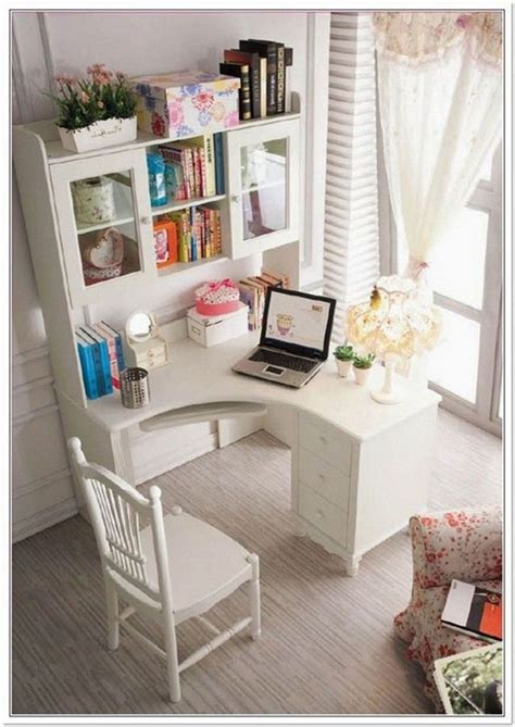 20 Bedroom Desk Ideas For Small Spaces