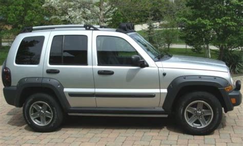 Sell used 2006 JEEP LIBERTY RENEGADE 4X4 4WD 3.7 LITER 4 ...