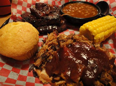 It's similar to a famous dave's pulled pork sandwich and a real crowd pleaser! Famous Dave's BBQ /westland michigan | Food, Barbecue ...