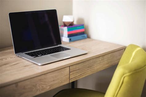 Wooden desks are often made from solid wood like oak, through to lightweight mdf chipboard. Free picture: table, laptop computer, desk, furniture ...