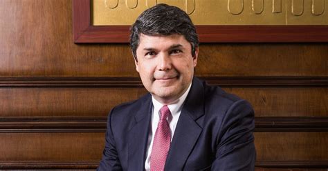 Ofrece tarjetas amparadas para familiares y cercanos. Los beneficios de la nueva tarjeta de crédito compartida ...