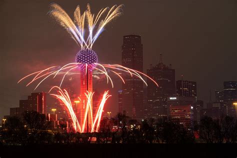 Photos Fireworks Light Up Dallas Reunion Tower In 2022 New Year