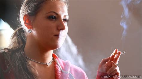 Krystal Swift Big Breasted Smoker Smokingsweeties