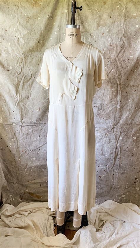 1930s Ivory Silk Dress Vintage Bridal Wedding Gem