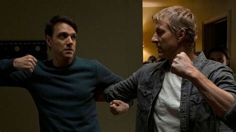 Rating tmdb 8.1 478 voturi. Cobra Kai Season 3: What Johnny & Daniel's Epic Team Up ...