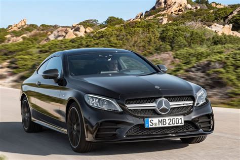 Bonjour à tous, voici donc la vidéo sur circuit de cette mercedes classe c coupe de 2019 dans sa finition amg line. Mercedes-Benz C Class Coupe C200 AMG Line Premium 2dr 9G-Tronic On Lease From £348.70 inc VAT