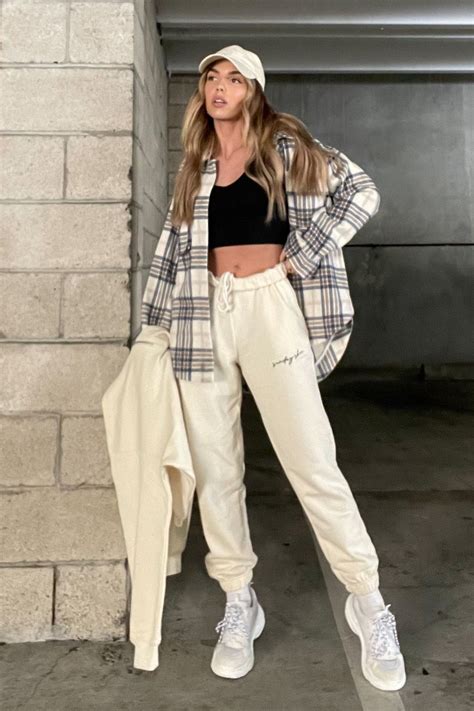 90s Baggy Sweatpants In Ivory S In 2021 Cute Sweatpants Outfit