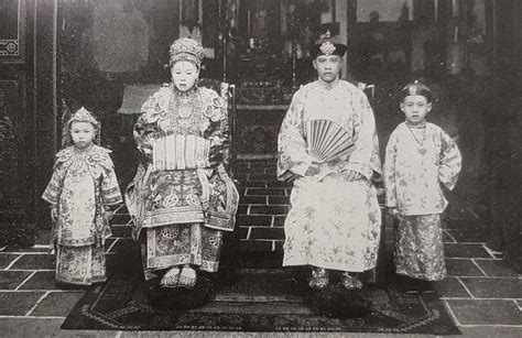 One Hundred Years' History of the Chinese in Singapore | NUS Libraries Post