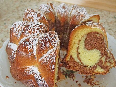 Zutaten:250gr butter240gr zuckervanilleextrakt5 eier250gr mehl1. Eierlikör - Kuchen mit Nutella (Rezept mit Bild) | Chefkoch.de
