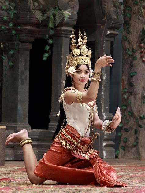 Apsaras And The Cambodia Khmer Classical Dance Romance With Body Art Dance Art World