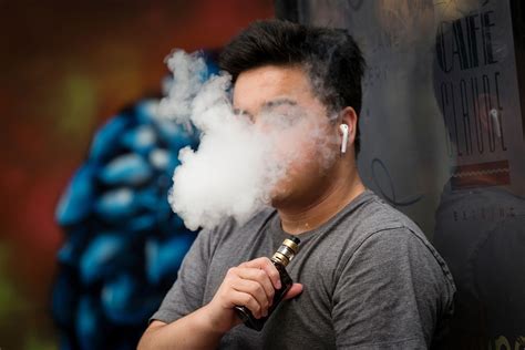 Whitmer Appeals To Michigan Supreme Court On Flavored Vape Ban Crain