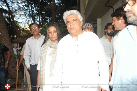 Picture 1458002 Pics Celebs Attends Funeral Of Om Puri