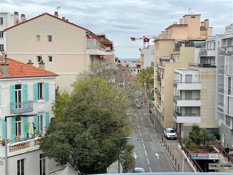 2 Bedroom Apartment In The Heart Of Antibes With Terrace And Sea View