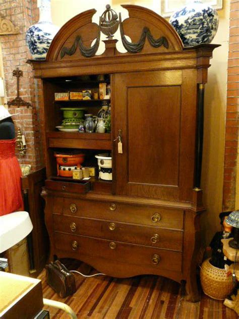 The site owner hides the web page description. Fries kabinet, ca 1820 - De Stoof Brocante