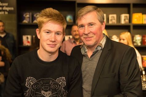 Belgium have been dealt a huge euro 2020 blow after kevin de bruyne was forced off injured against portugal. Papa Herwig over masterclass Kevin De Bruyne: "Hij zal ...