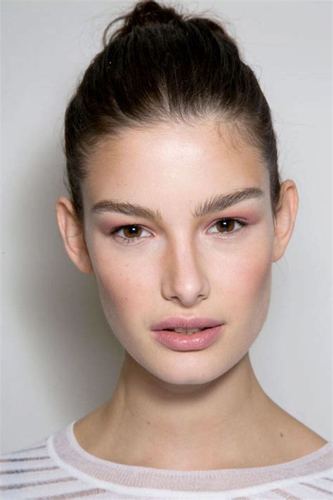 Top Trends In Makeup For Fall 2014 Winter 2015