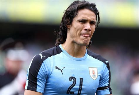 Edinson cavani said he was proud to wear the manchester united shirt after his father claimed. Cavani ha nostalgia di casa: dopo il Psg l'ex azzurro ...