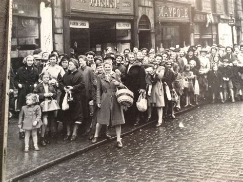 August 06, 1945 source national archives president truman reports on the united states' use of the atomic bomb on hiroshima, japan, as an alternative to a land invasion to defeat japan in world war ii. V Day celebrations, August 15th 1945 Aberdeen. | Aberdeen ...