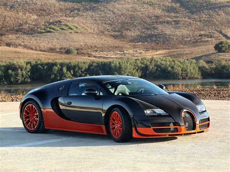Download Best Bugatti Veyron Super Sports Car Wallpapers Full Screen