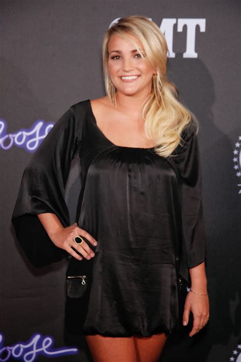 Jamie lynn spears (born april 4, 1991) is best known for starring in the nickelodeon television series zoey 101 and for being the younger sister of pop singer britney spears. Jamie Lynn Spears