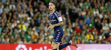 비야레알 vs 맨체스터 유나이티드 (한국어 중계). ED 레알 바야돌리드의 센터백 페르난도 칼레로에게 관심있는 ...