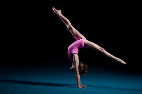 Hand Stand Splits Gymnastics Floor Music Gymnastics Moves Sport