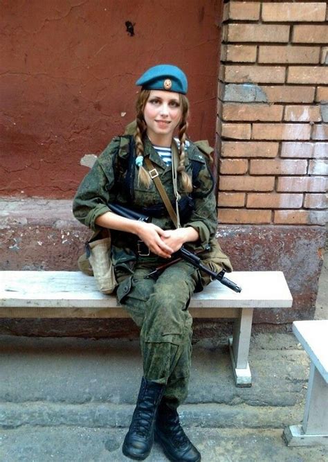 Russian Female Paratroopers Yulia Kharlamova Military Girl Military
