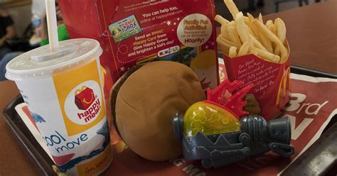 Mcdonalds Is Dropping The Cheeseburger From Happy Meals Eater