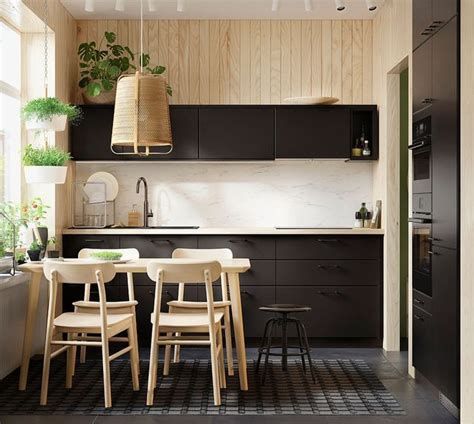 Set de cuisine en bois brun 36x48 4 chaises + 4 coussins beige 100$ fauteuil inclinable en tissus kaki 60$ meuble. Cuisine IKEA : les plus beaux modèles du géant suédois - Elle Décoration en 2020 | Cuisine ikea ...