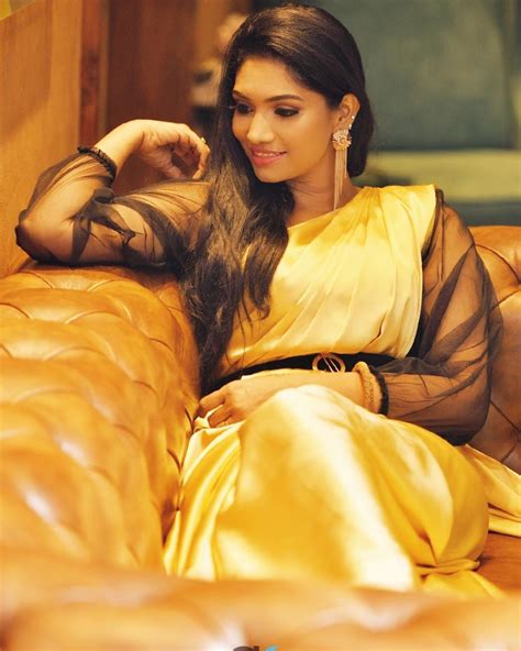 Tamil Serial Actress Krithika Latest Photos South Indian Actress