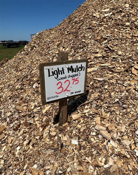 Light Mulch Wood Chipped Kool Breeze Farms