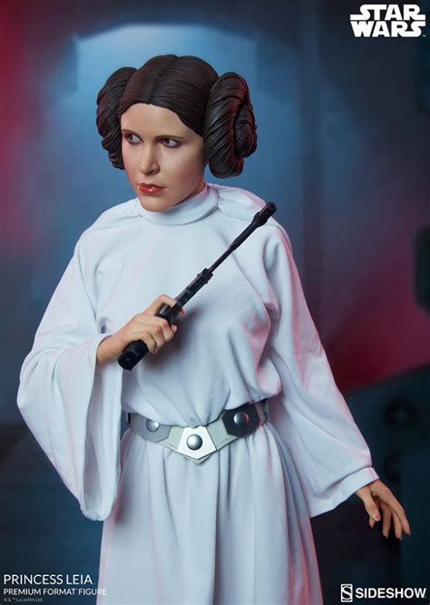 Introduced in the original star wars film in 1977, leia is princess of the planet alderaan. Why Princess Leia Should Have Been Recast In The New Star ...