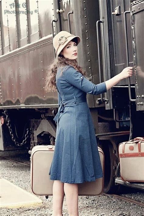 Pin By 𝒫𝒶𝓉𝓇𝒾𝒸𝒾𝒶 🍷 On A Sentimental Journey Vintage Photoshoot Train