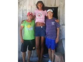 More examples of heights converted from feet and inches to cm Elisany Silva the 6 feet 9 inches (206 cm) tall 14 year ...