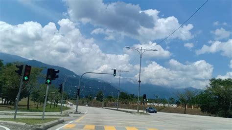 Proton x70 begins production in tanjung malim; Proton City, Tanjong Malim - YouTube