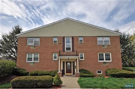 Clifton real estate guide clifton schools clifton real estate agents. Listed and Sold in 2013! 605 Grove Street, Clifton NJ ...