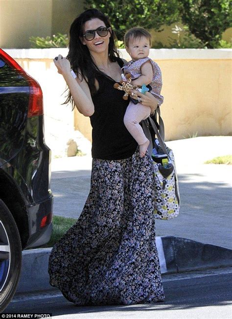 Jenna Dewan Tatum And Daughter Show Off Floral Outfits Floral Outfit