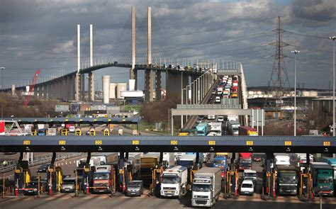 Image caption the dartford crossing carries about 150,000 vehicles a day. 'Foolproof' Dartford toll system charges the wrong drivers