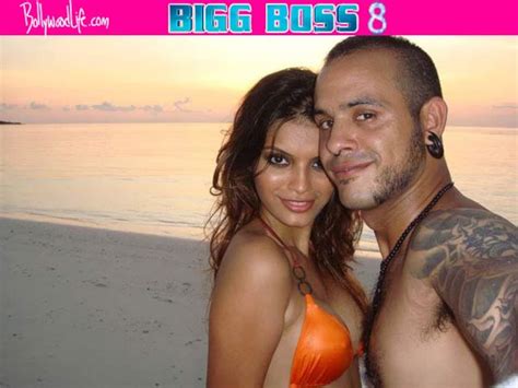 Bigg Boss 8 Who Is This Mystery Man With Sonali Raut Bollywood News