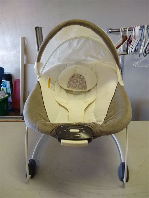 Graco Baby Infant Bouncer Seat Soothing Vibration For Sale In Mesa Az