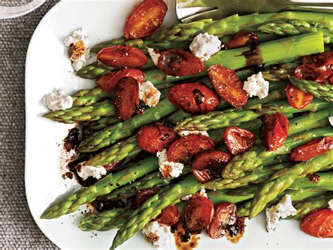 Make dinner tonight, get skills for a lifetime. Elegant Vegetable Side Dish Recipes : Thai Peanut Acorn Squash | Side dish recipes easy, Easy ...