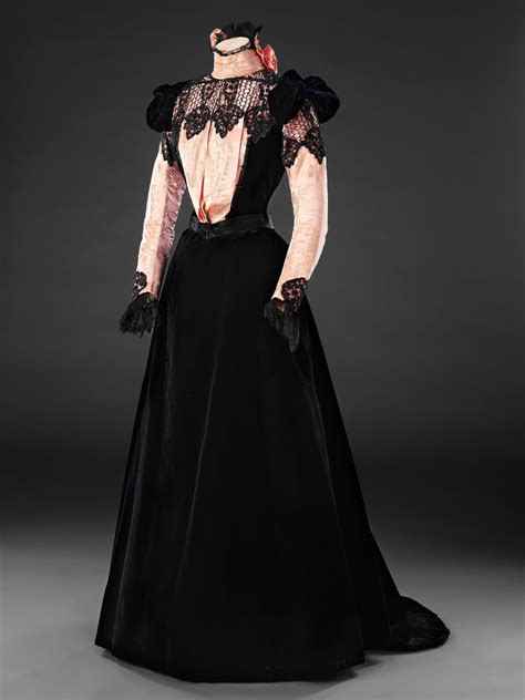 Late 1890s Dress In The John Bright Collection 1890 1900 Fashion