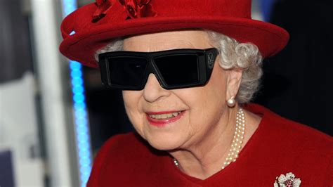 In Christmas Message Queen Elizabeth Returns To 3 D After 59 Years