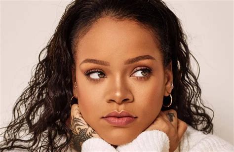 Rihanna Confirms Fenty Beauty Is Coming To Boots Fashionie Rihanna